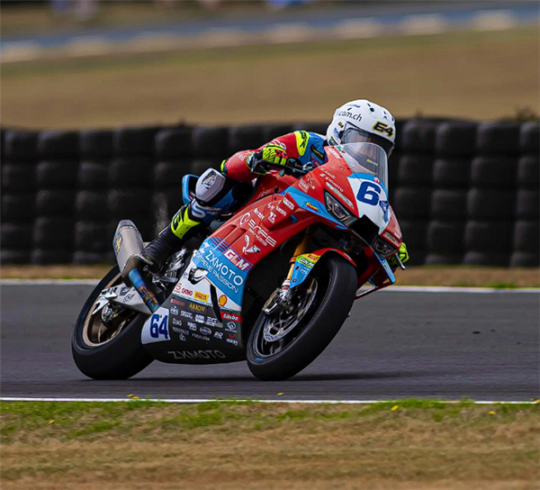 已有惨剧发生！张雪机车再回应禁止新手购买820RR：希望少死几个人