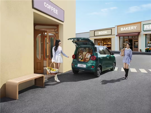 第五代五菱宏光MINIEV3月下旬上市！内饰空间+智能配置双升级