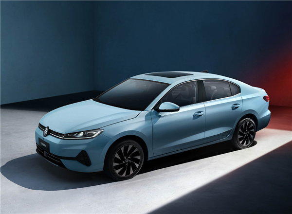 一汽大众发布9大服务承诺：三电问题自燃赔新车、全系车型享免费代步车