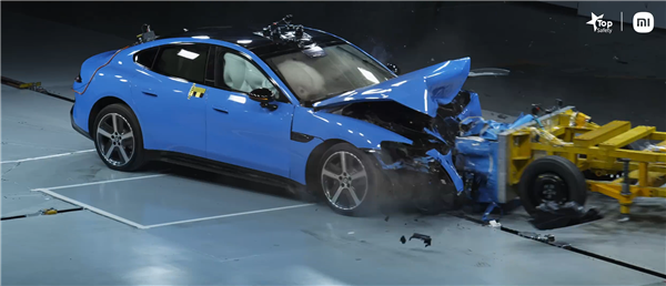 雷军回应小米SU7发布会口误：确实说错了 感谢网友们指正