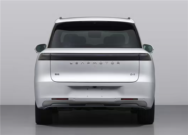 全球增程车型第一!零跑D19将于4月16日上市：预计售价25-30万元