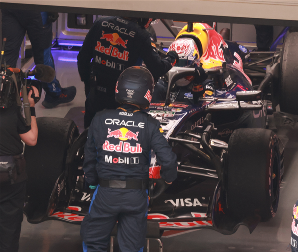 乱成一锅粥的F1上海站 真的太好看了！