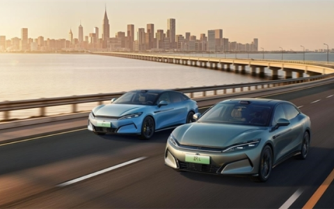 新车刚提就成旧款！汽车迭代过快致纠纷暴涨近82倍