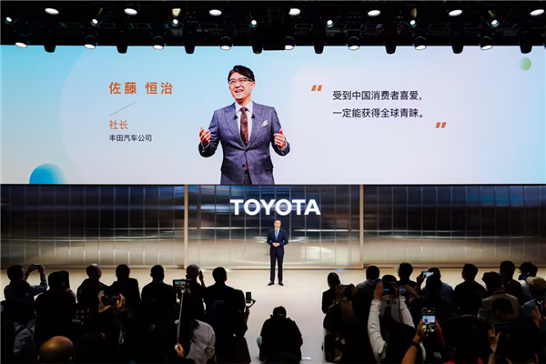 第一个把双腔空悬干到20万内的 竟然是丰田！