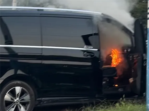 损失超32万元！车主加装户外电源致车辆起火：后以产品缺陷为由诉至法院