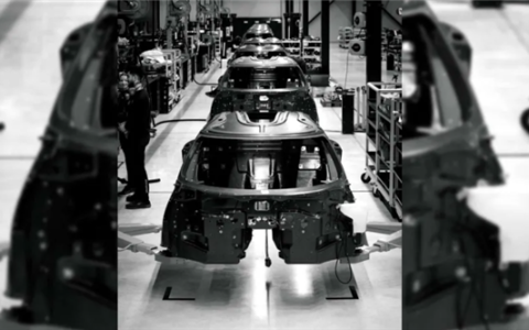 六年磨一剑！柯尼赛格2300马力超跑启动量产：零百加速不到2秒