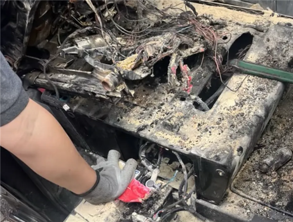 损失超32万元！车主加装户外电源致车辆起火：后以产品缺陷为由诉至法院