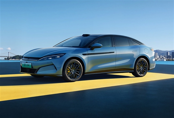 比亚迪2025交卷：634亿元死磕技术无人区 从中国汽车销冠冲到全球前五