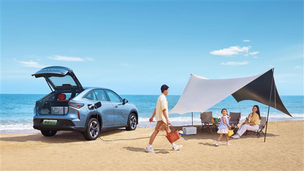 1升油能发3.77度电 吉利博越增程SUV预售：12.79万起