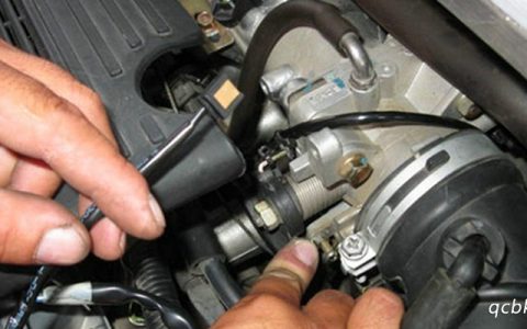 汽车刚启动怠速不稳是怎么回事