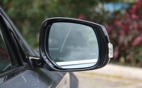 后视镜电动折叠改装多少钱