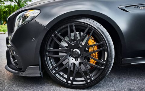 汽车轮毂是什么材质的