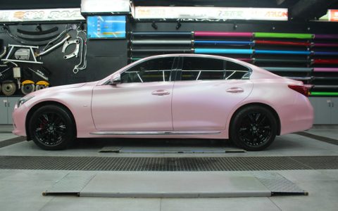 单独贴个前挡风玻璃膜多少钱