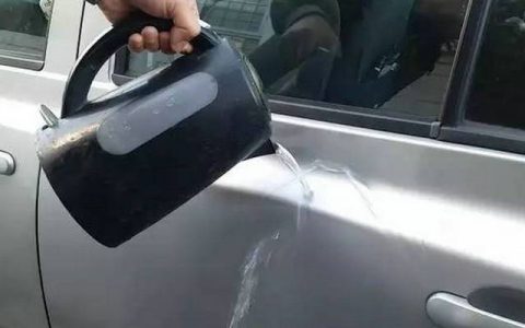 天冷车门打不开怎么办