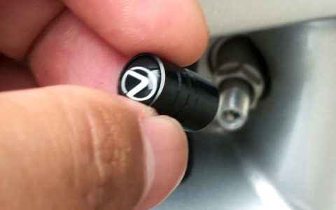 汽车轮胎气嘴帽掉了有影响吗