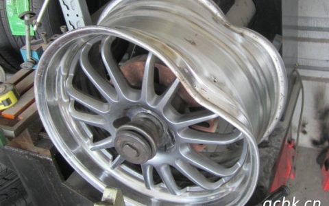 轮毂变形对车什么影响