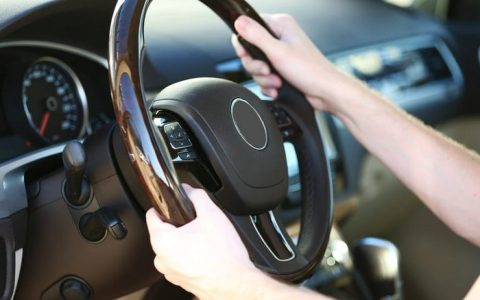 车向左打轮有异响怎么回事