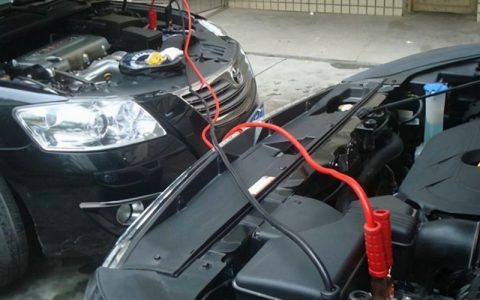 汽车电瓶搭电后第二天又没电怎么办