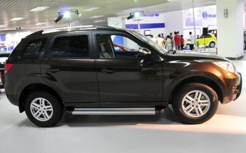 海马骑士发动机号在哪个位置