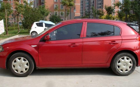 中华骏捷两厢多少钱一辆