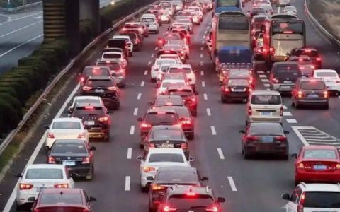 驾驶与机动车不符的车型怎么处罚