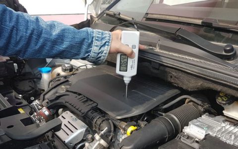 长时间不开车需要原地启动多久