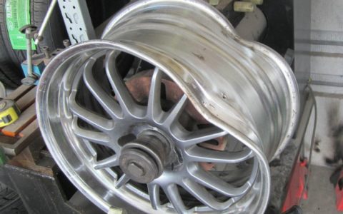 轮毂边缘轻微变形影响安全吗