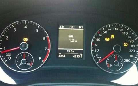 制动系统警告灯亮是什么意思