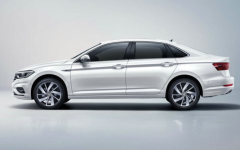 速腾发动机号在哪个位置