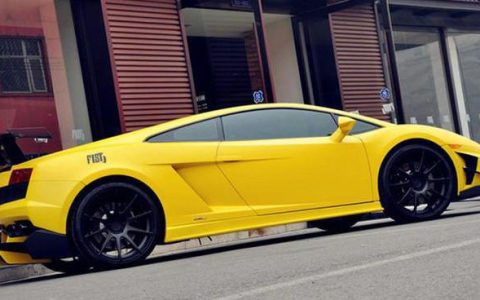 车贴改色膜会伤原车漆吗