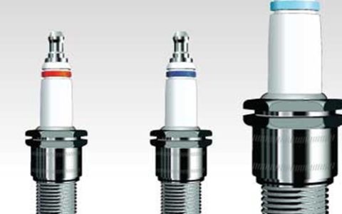 汽车的火花塞多久换一次