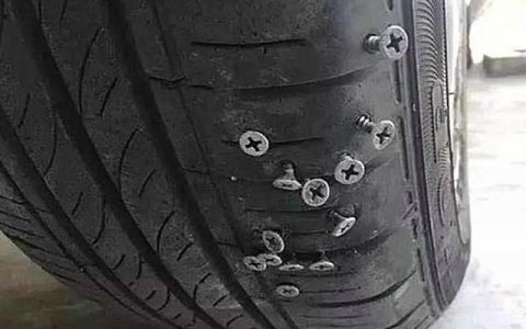 轮胎扎了钉子怎么补