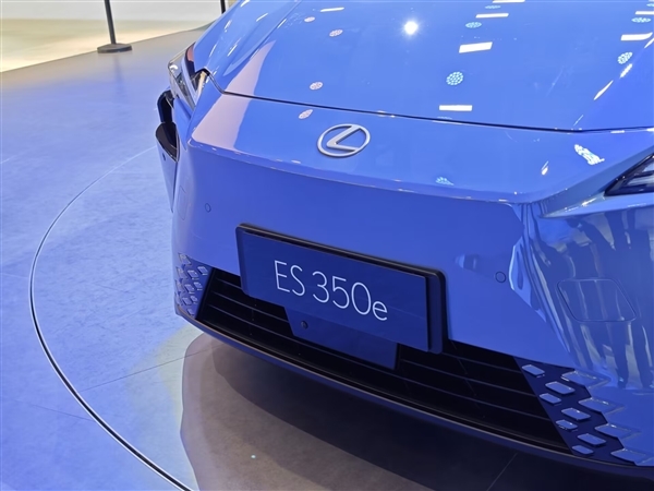 最畅销的进口车 全新一代雷克萨斯ES预售:30.88万起