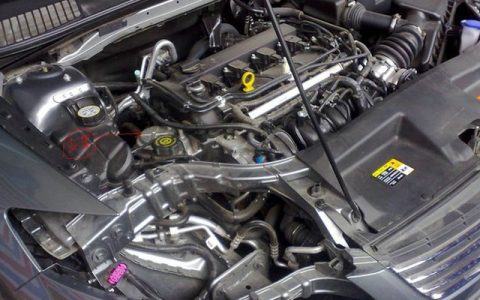 小车加油门抖动是什么原因