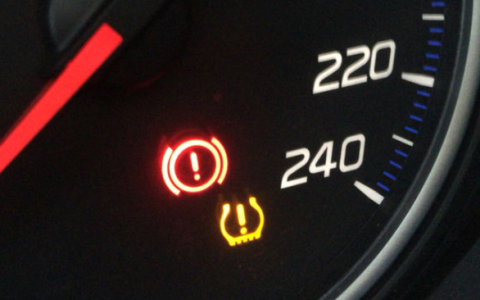 汽车感叹号是什么意思