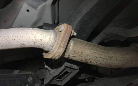 排气管生锈需要处理吗