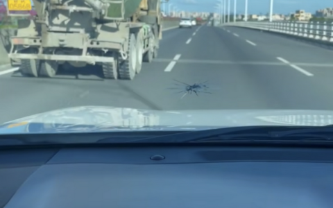 前挡风玻璃需要贴膜吗