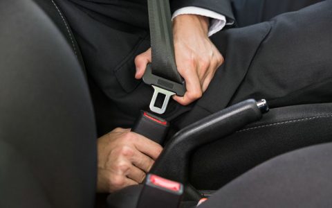 不系安全带扣几分罚多少