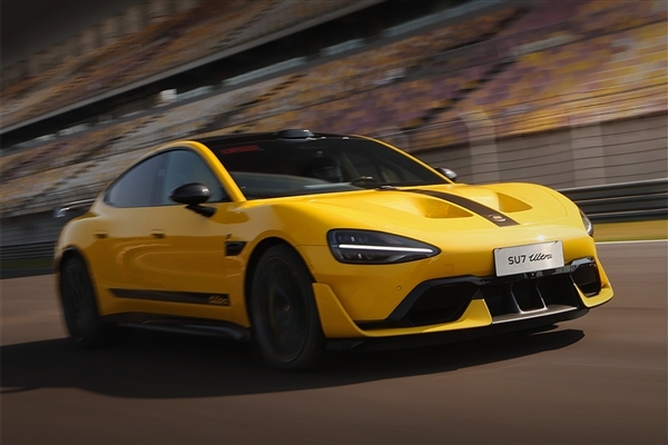 小米SU7 Ultra开孔机盖车型免费升级：新增空气动力学叶片 可提供下压力