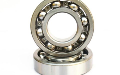 汽车轴承一次换一个还是一对