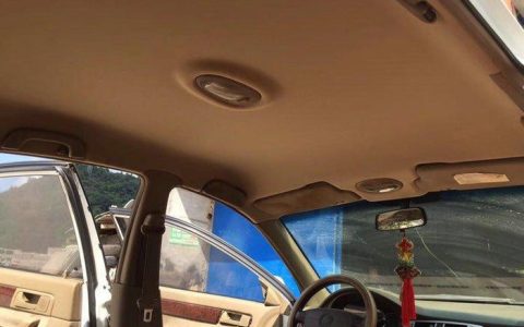 汽车顶棚怎么拆下来