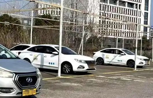 一节课没上扣走2000多元！多地学员遭遇驾校退费的霸王条款