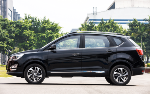 宝骏560发动机故障灯亮是什么原因