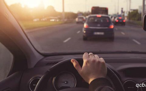 高速时方向盘抖动是什么原因