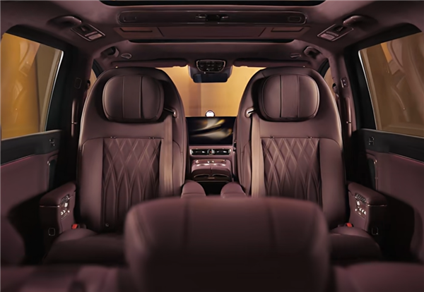 余承东官宣智界V9四款配色：车漆历经超100道工序 经得起细品