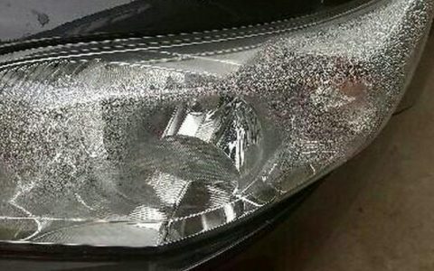 车大灯里面有水珠怎么弄干净
