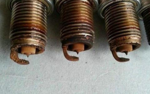 汽车怎样判断火花塞该换了