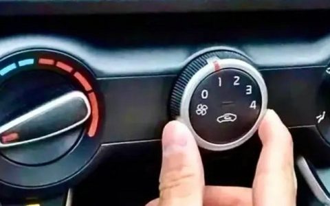 车内除雾的正确使用方法 车内除雾的方法