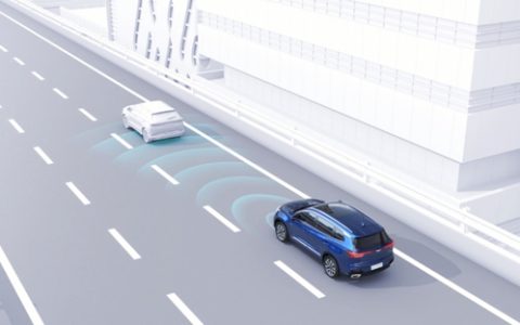 全速自适应巡航会自己转弯吗