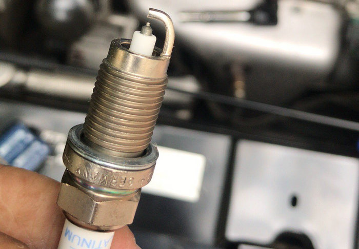 火花塞容易发黑的原因是什么